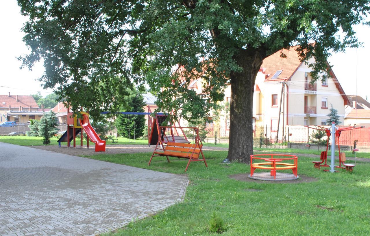 Mamre Szallo Hajduboszormeny Exterior photo